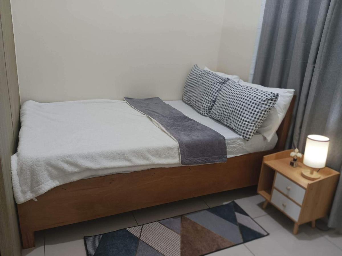 Breeze Residences - 1Br Unit With Balcony -Top Floor Manila Exteriér fotografie