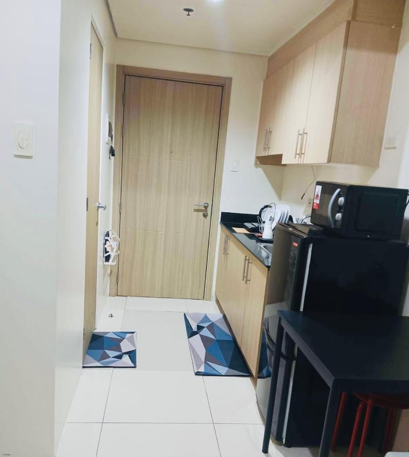 Breeze Residences - 1Br Unit With Balcony -Top Floor Manila Exteriér fotografie